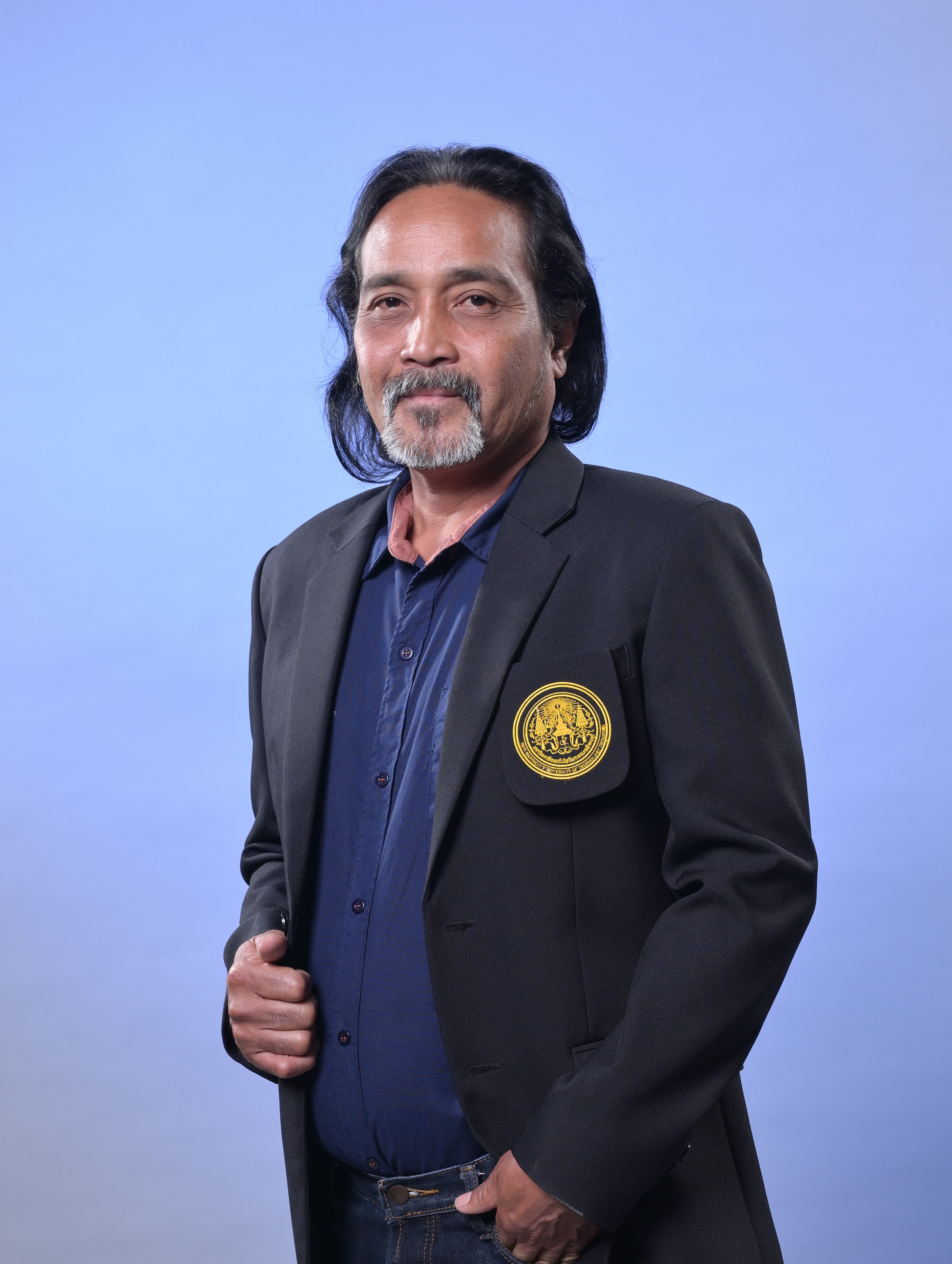 นายสุรพงษ์  แปลกเจริญ
